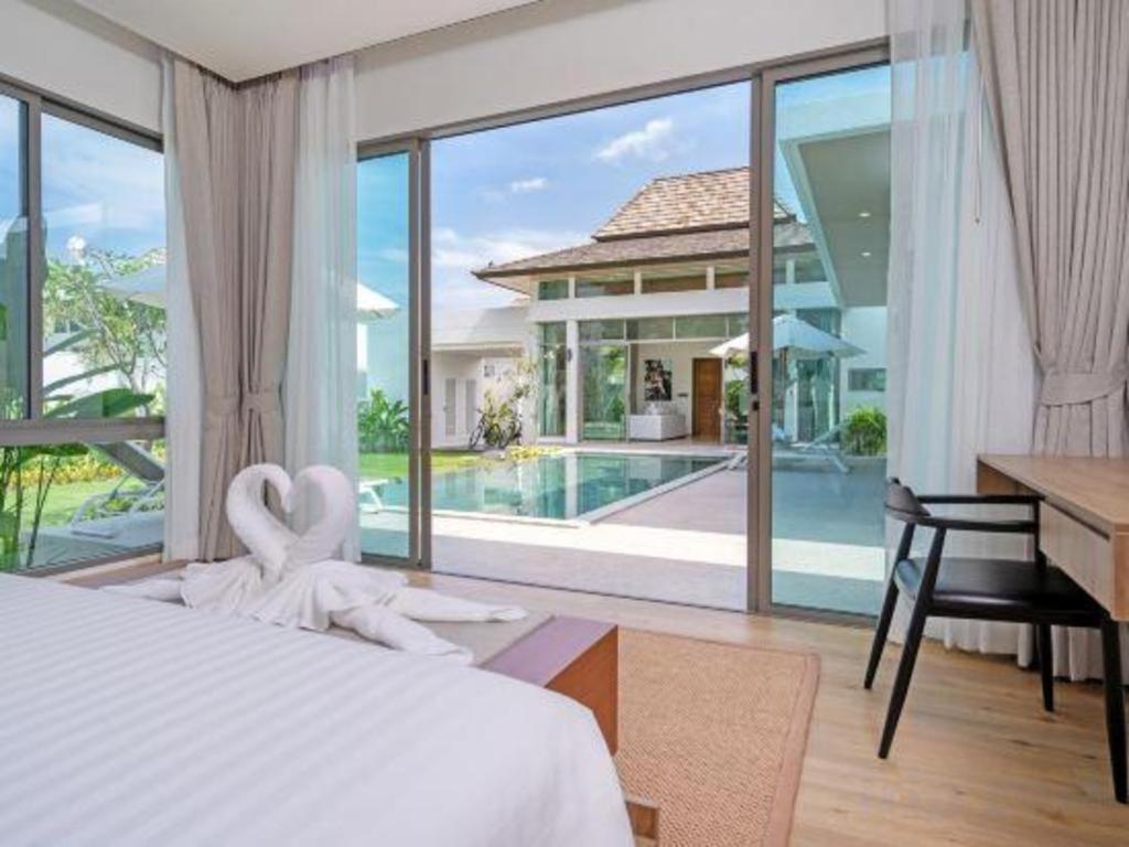 Escape Villa Phuket Esterno foto